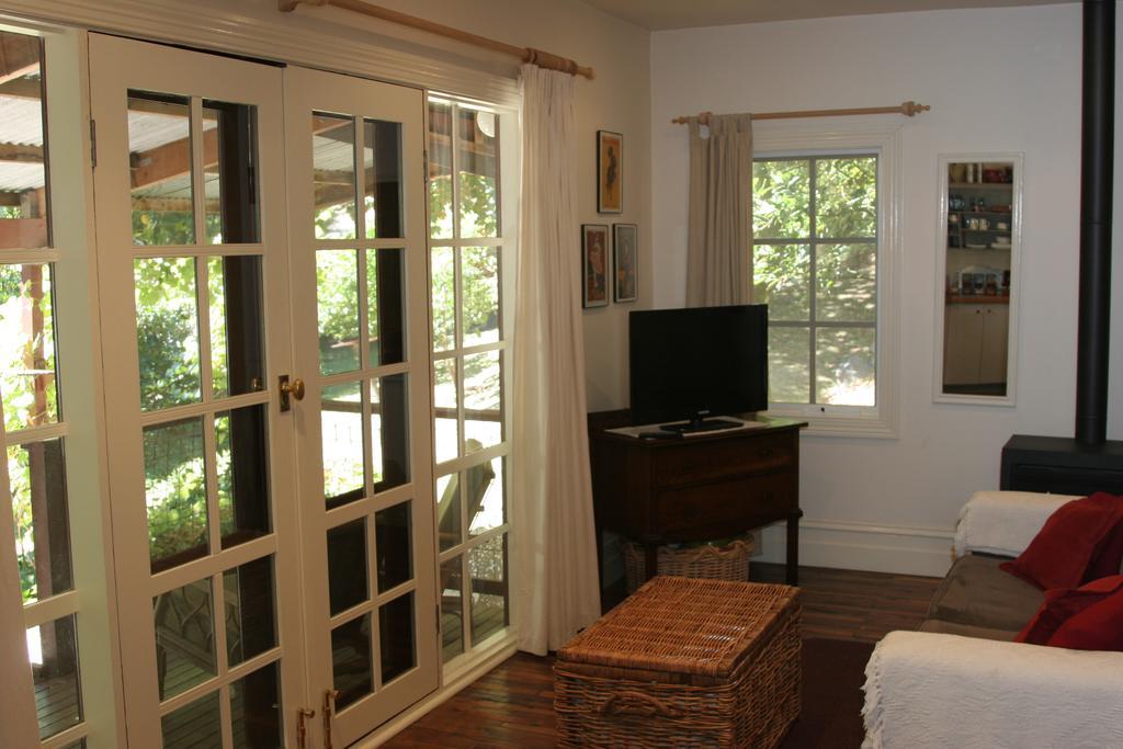 Stone'S Throw Cottage Bed And Breakfast ベルグレーブ 部屋 写真