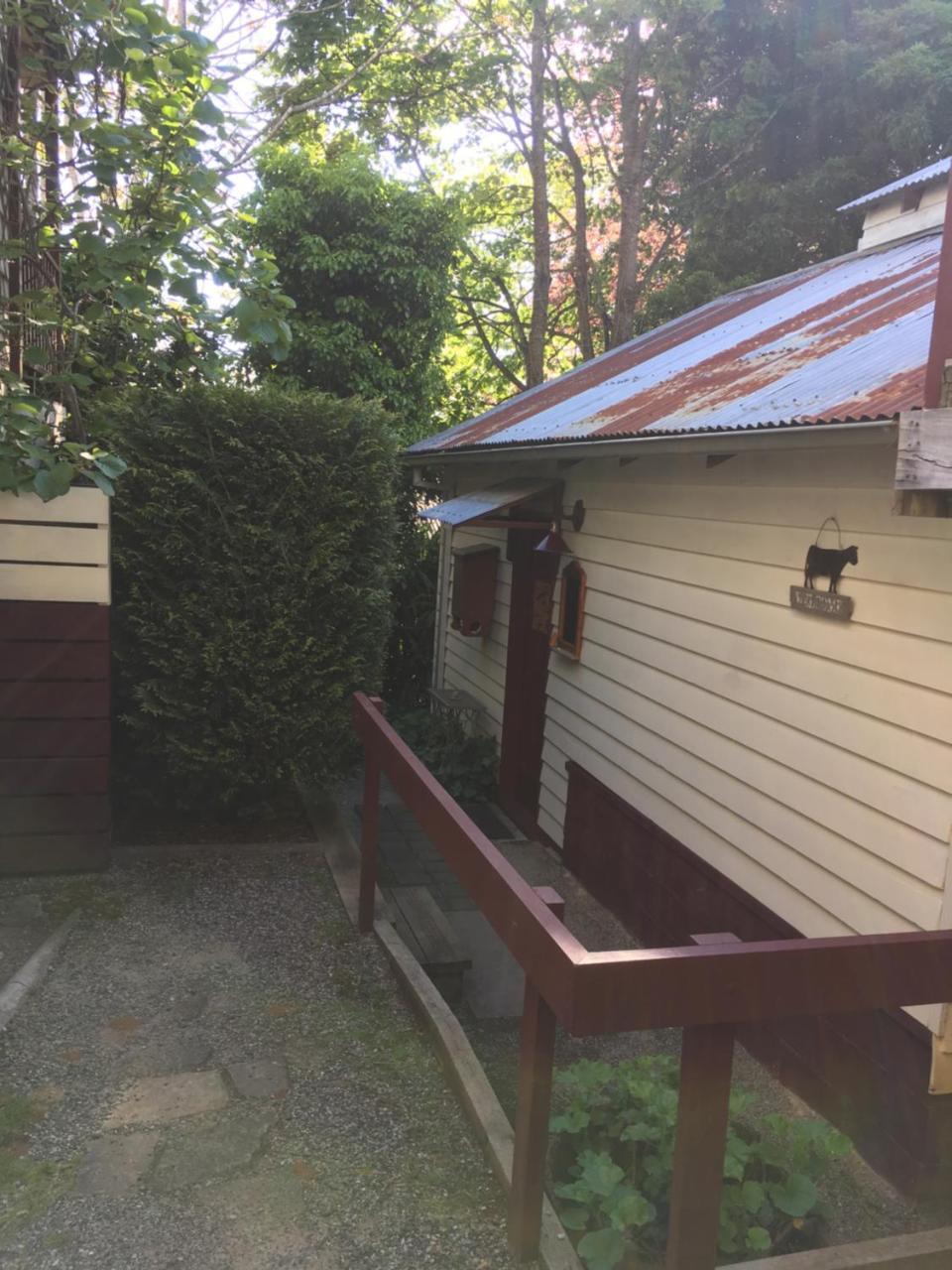 Stone'S Throw Cottage Bed And Breakfast ベルグレーブ エクステリア 写真